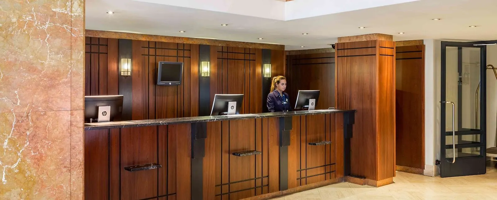 Nh Atlanta Rotterdam Hotel